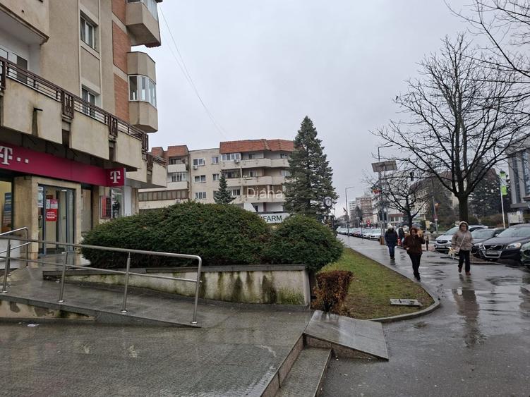 Spațiu comercial ultracentral de închiriat mun.Câmpina, Prahova - 3