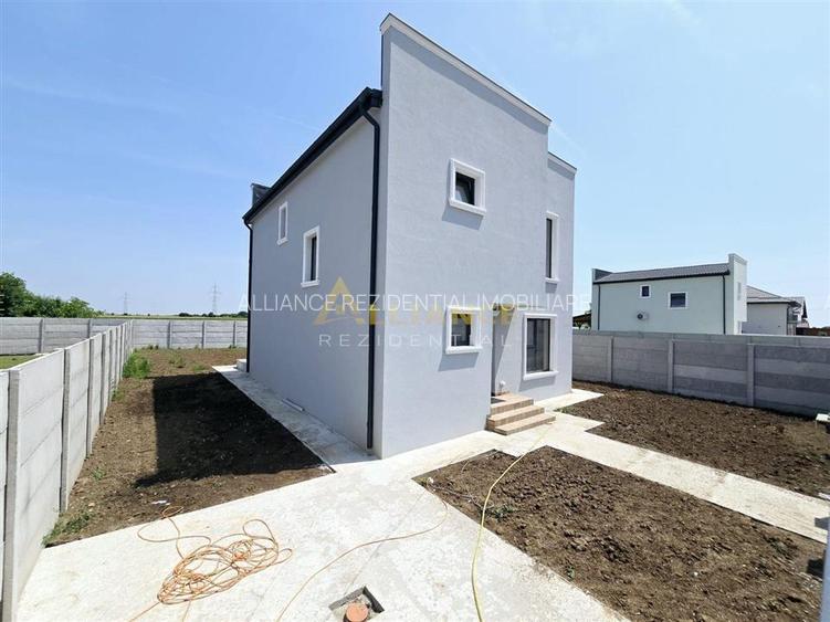 Vila individuala - 5 camere - 3 bai - teren 428mp - pod - beci - 3