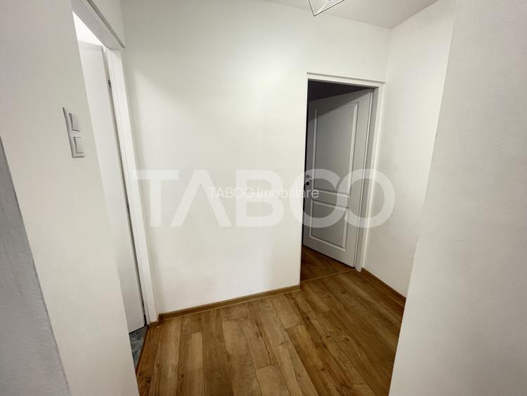 Apartament renovat complet cu 3 camere 2 bai 73 mpu Strand Sibiu - 11