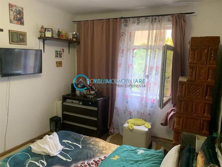 Royal Imobiliare - Vanzare Casa D+P+M, Ultracentral - 9