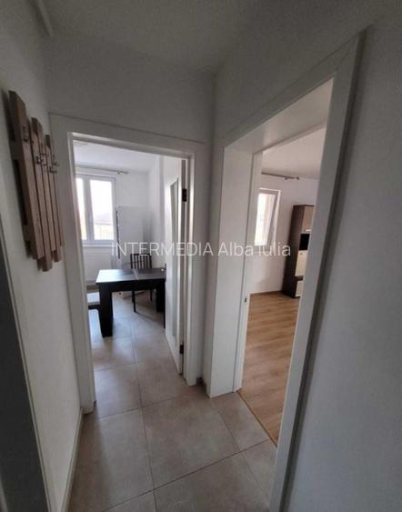 DE VANZARE I APARTAMENT CU O CAMERA I CENTRU I ETAJ 2 I MOBILAT SI UTILAT I - 4