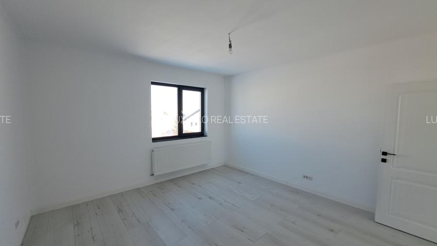 VILA SUPERBA CU 5 CAMERE  IN COMPLEX REZIDENTIAL CU CIRCUTI INCHIS - 36