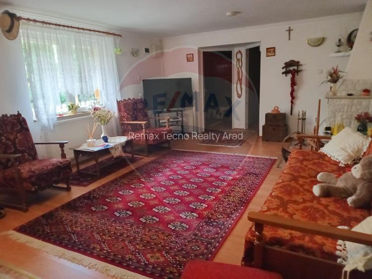 OCAZIE!!! CASA SUPERBA cu teren in JULITA jud Arad in M tii Zarandului - 10