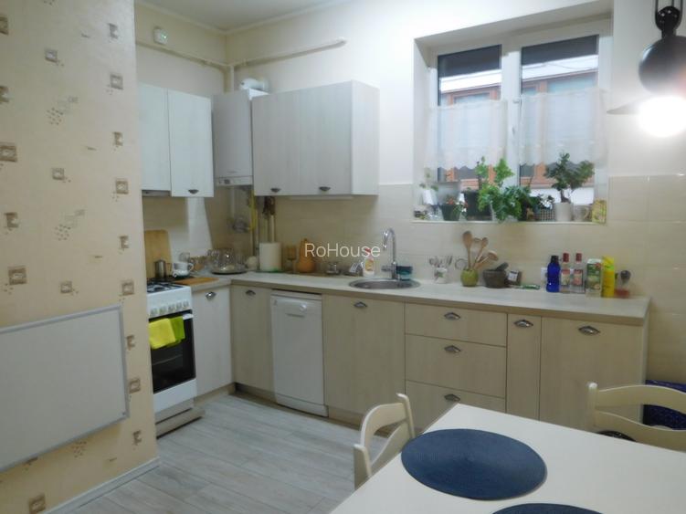 apartament in casa tip vila - 2