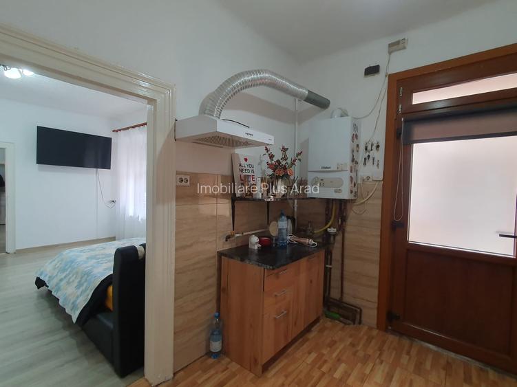 Vand apartament la casa 2 camere central Piata Catedralei - 6