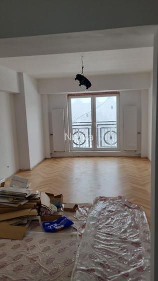 Ultracentral Unirii | 4 Camere Spațios cu Vedere la Parc | Bloc 1989 - 2