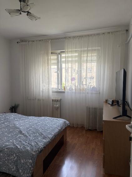 Proprietar vând apartament  - 3