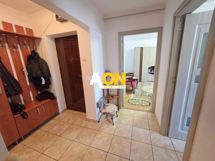 Apartament 3 camere, 65 mp utili, 2 bai, etaj 2, Cetate, zona Stadion - 2