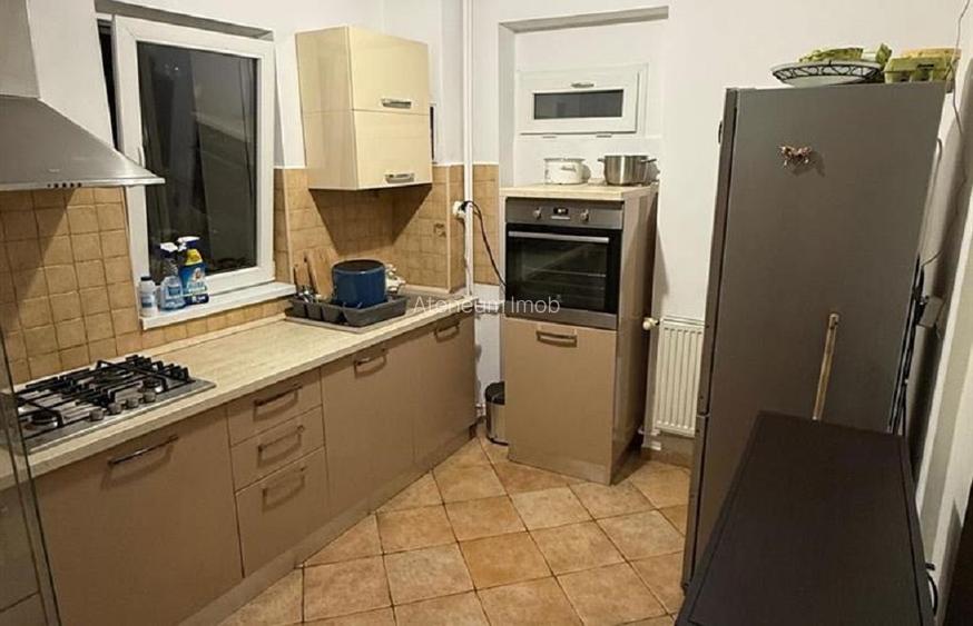 Apartament spatios Monitorul Oficial - 2
