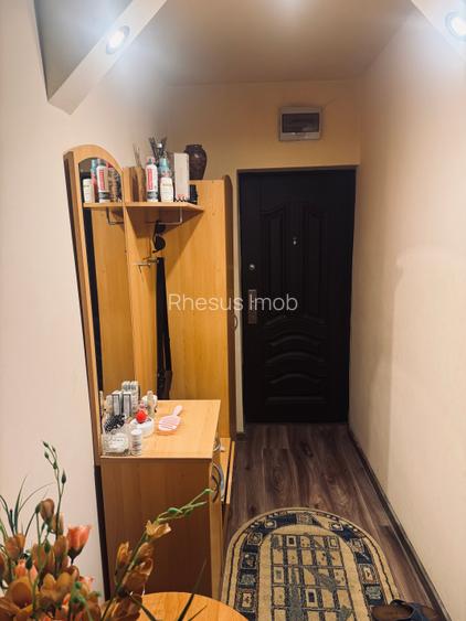 Vand 2 camere decomandat, partial mobilat- Plavat!!! - 9