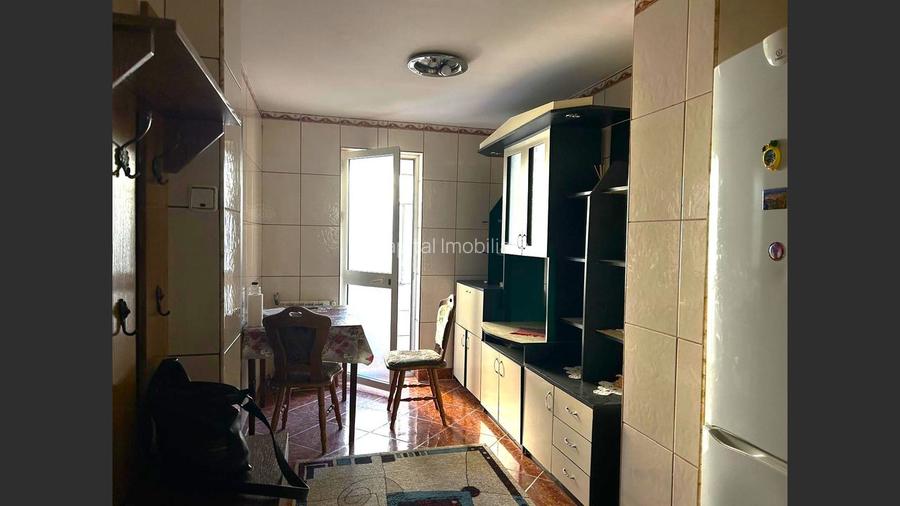 Apartament cu 3 camere – zonă ultracentrală, str. Nicolae Bălcescu - 7