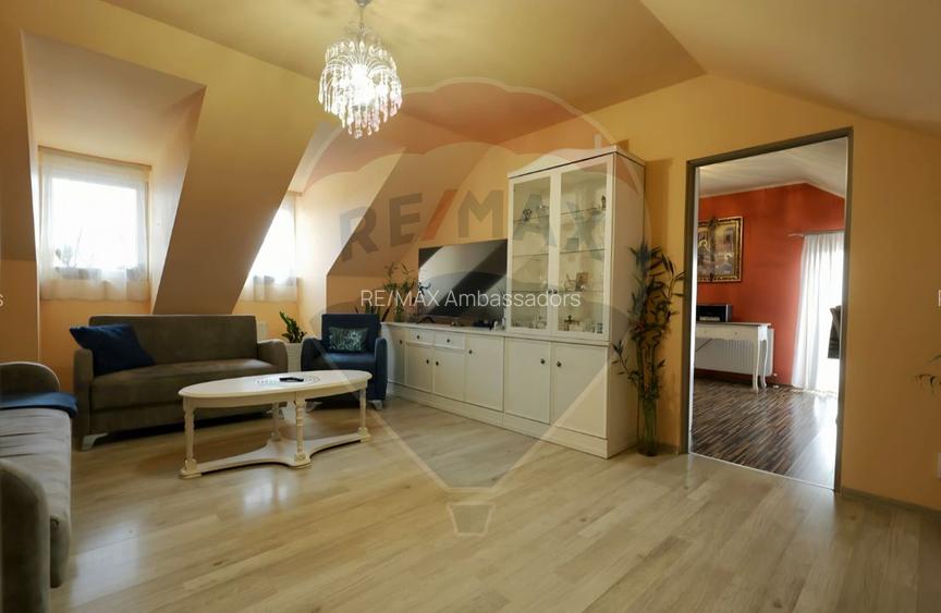 Apartament cu 3 camere de vânzare - 3