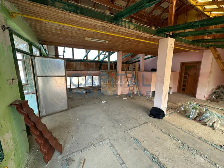 Apartament la casa, zona Timisorii, necesita compartimentare, terasa de 30 mp - 3