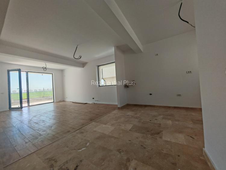 Duplex in complex privat, Tunari, curte proprie, comunitate restransa - 6