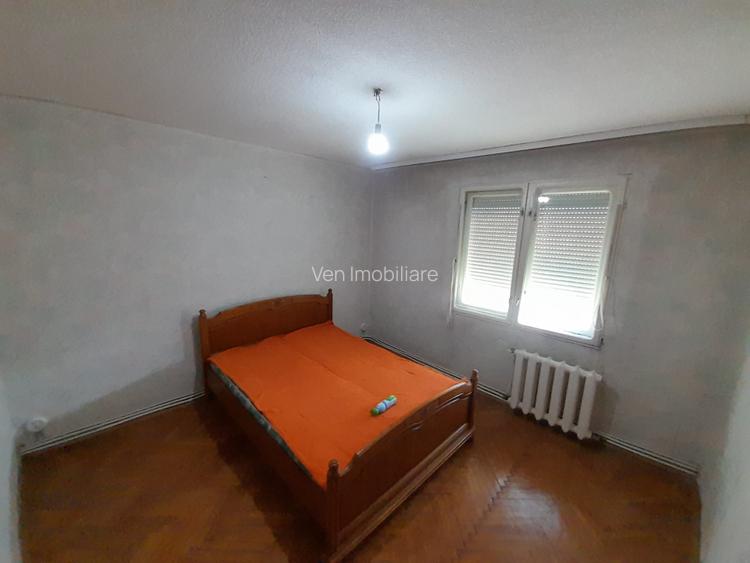 Apartament 4 camere,etajul 2,zona Kaufland Sud - 15