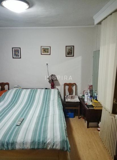 Km 4-5 - Casa renovata, situata in centrul cartierului - 10