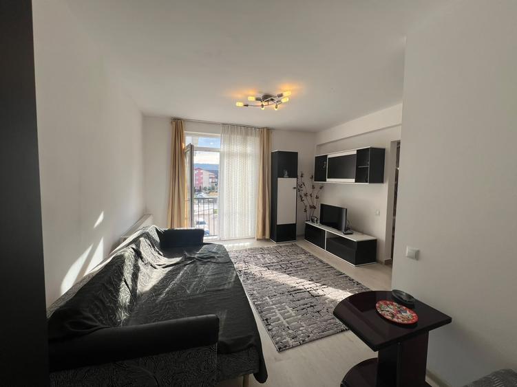 De inchiriat apartament cu o camera, decomandat, zona Cetatii