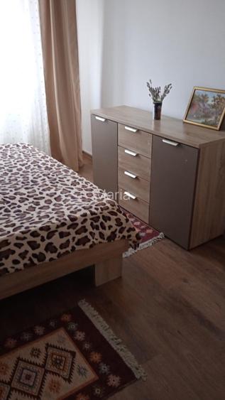 Apartament 2 camere, decomandat, Trocadero - 3