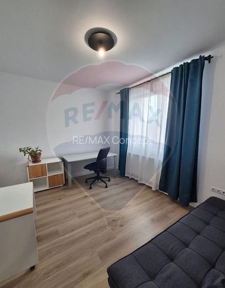 Apartament cu 3 camere de inchiriat, zona Europa - 10