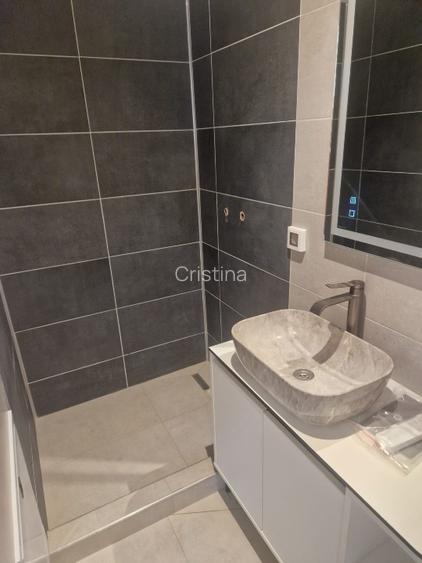 Vând apartament 3 camere, Bulevardul Unirii, etaj 6 - 4