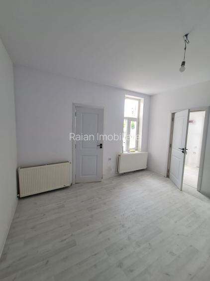 Vanzare casa regim parter, in Galati, langa Spitalul CFR, sup. teren 170mp - 13