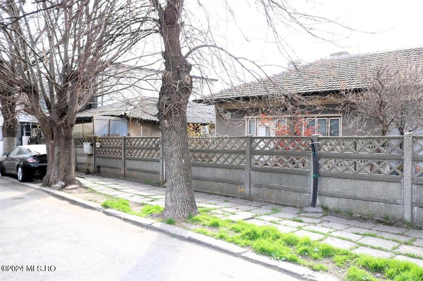 Gara - Spitalul CFR - Str. Scolii, casa din caramida, teren 380 mp! - 19