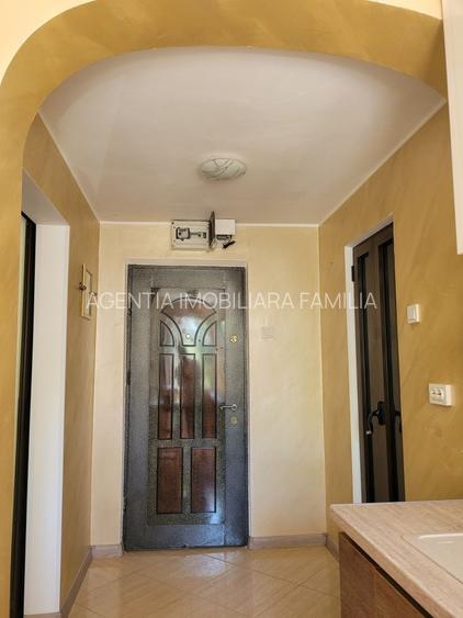 Vanzare apartament cu 2 camere, zona Micro 39 etaj 2, pret 52500 euro - 2