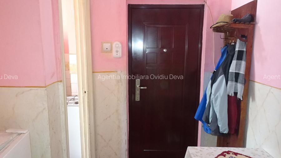 Vand apartament 2 camere in Deva, zona Gojdu, suprafata utila 46, 48 mp + balcon - 5