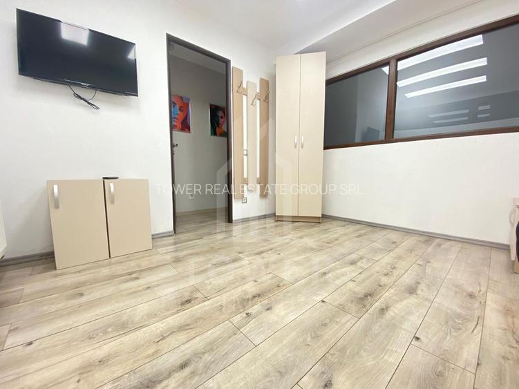 Spațiu comercial central - 9