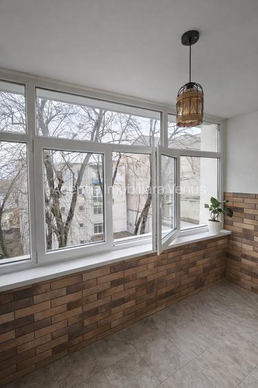 Apartament 4 camere Bulevard la strada - 14