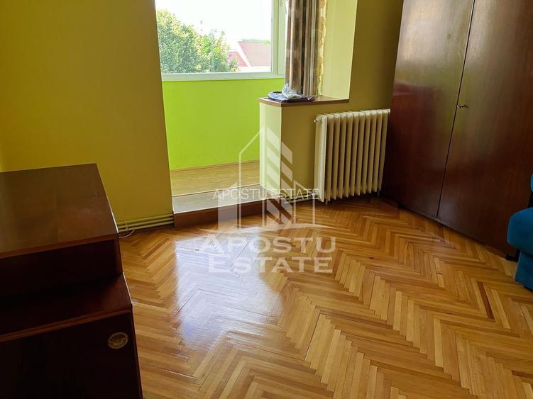 Apartament cu 3 camere,  2 bai,  aproape de Complexul Studentesc - 2