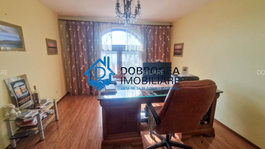 9 MAI - VILA CU VEDERE SI DESCHIDERE   LAC CASLA, PISCINA INTERIOARA - 14