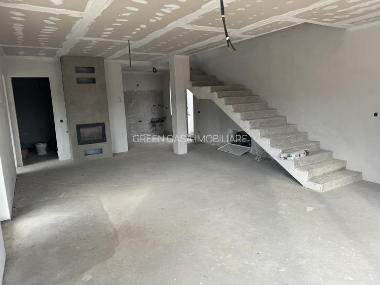 Case individuale , Stolna, in curte privata - 7