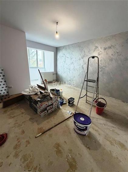 Vanzare garsoniera, zonaTractorul, etajul 1, renovata 2026 - 3