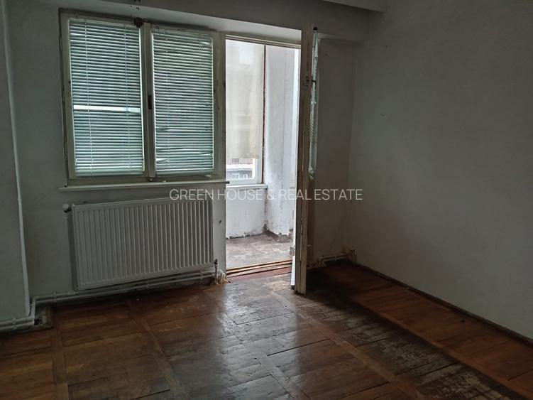 Apartament 3 camere decomandat, Bulevardul Decebal - 5