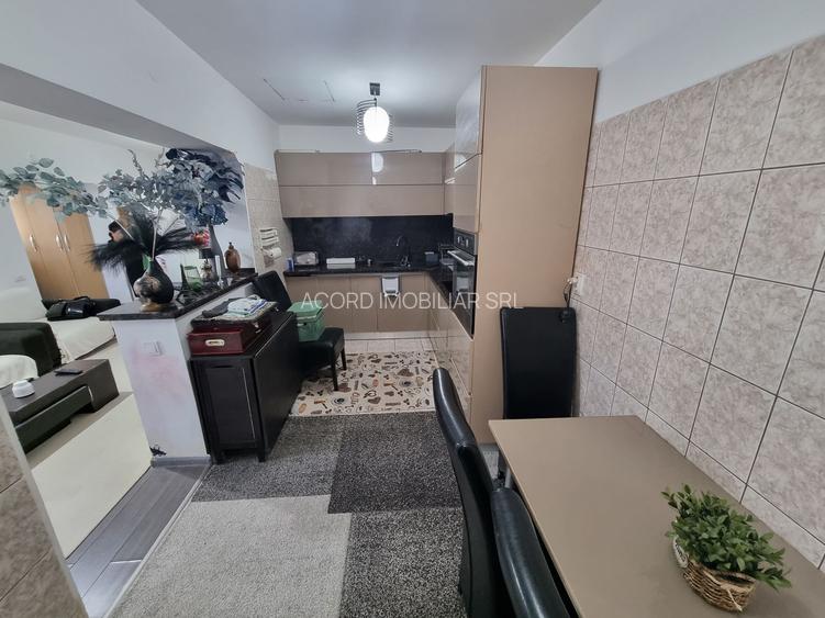 Bratianu  -casa cu deschidere pe colt - 17