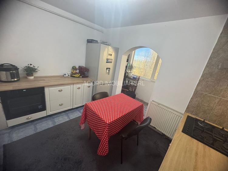 Faleza nord-- apartament 3 camere decomandat - 5