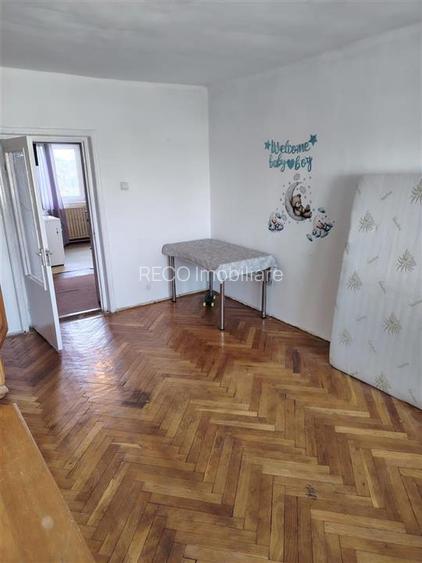 RECO Apartament cu o camera decomandat, Velenta - 3