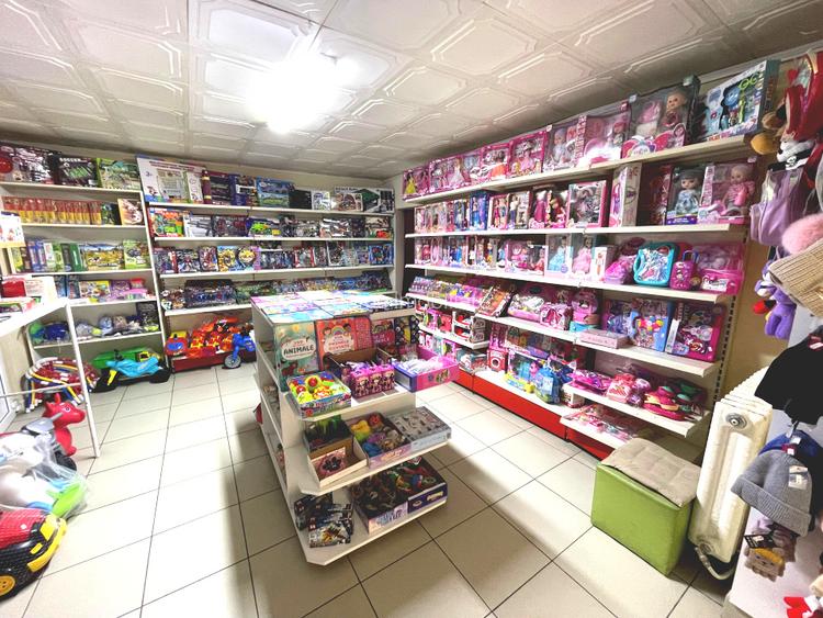 Spațiu comercial de închiriat | Bulevardul Revolutiei | 65mp utili | zona Cetate - 2