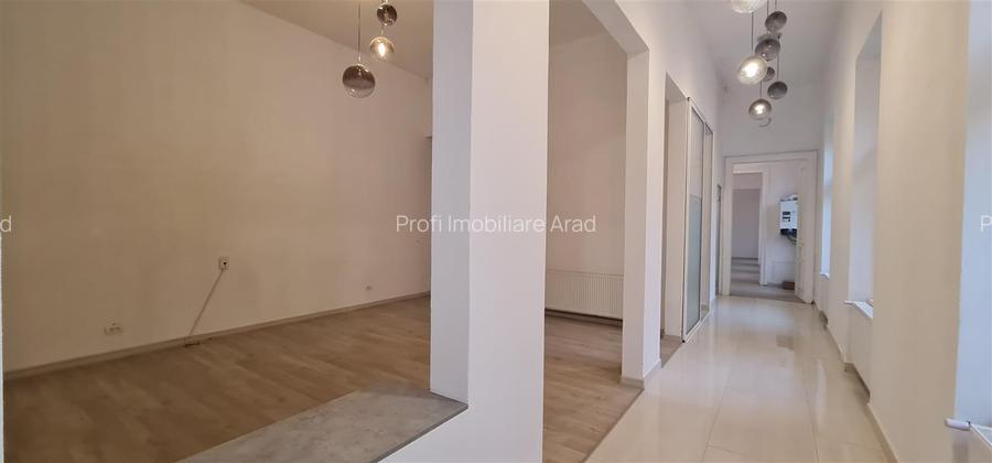 Spatiu 146mp pt. birouri, ultracentral vizavi de Primaria Arad - 2