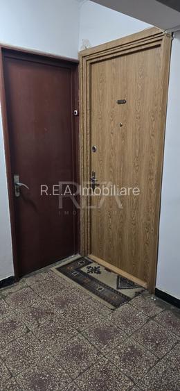 3 camere, 7/10, bloc 1979, 74 mp-Pacii-Str. Barsanesti - 3