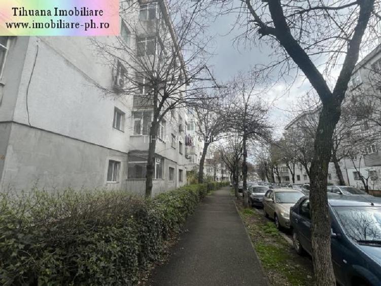 Apartament  3 camere de vanzare : 9 Mai-(Frasinet) - 12
