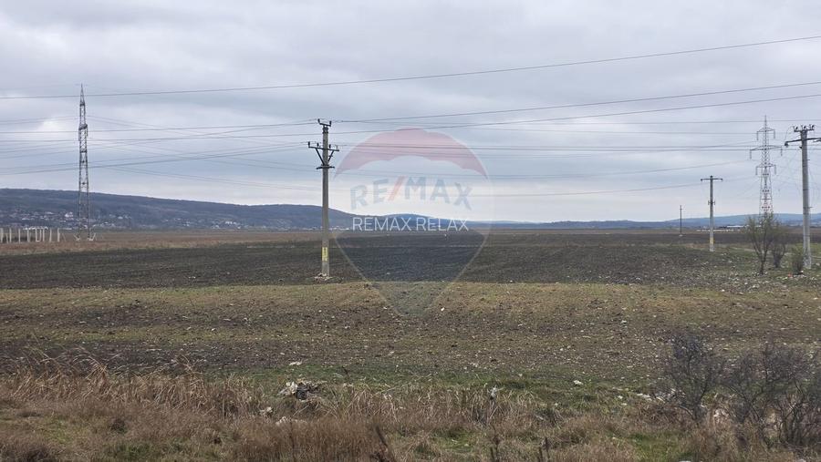 Oportunitate de investiție strategică: Teren extravilan lângă Vaslui!! - 2