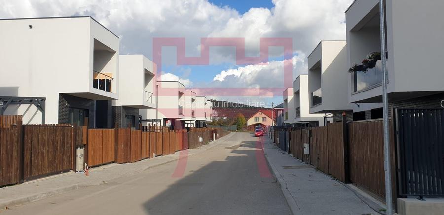 Vanzare teren 800mp cu PUZ aprobat utilitati trase si asfalt - 4