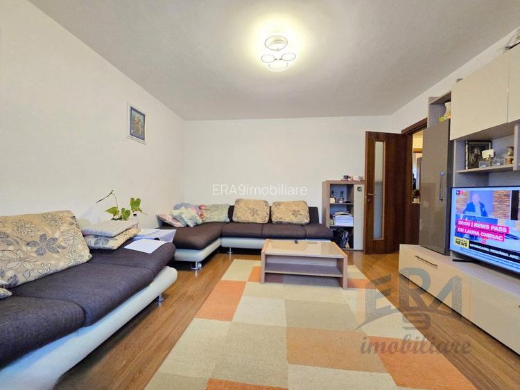 Apartament 4 camere | Decomandat | Etaj 3 | Zona Decebal - str. Sovata - 2