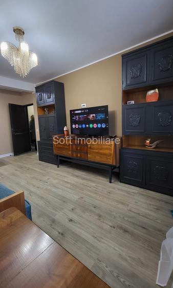 2 camere zona Centru preț 650 euro - 2