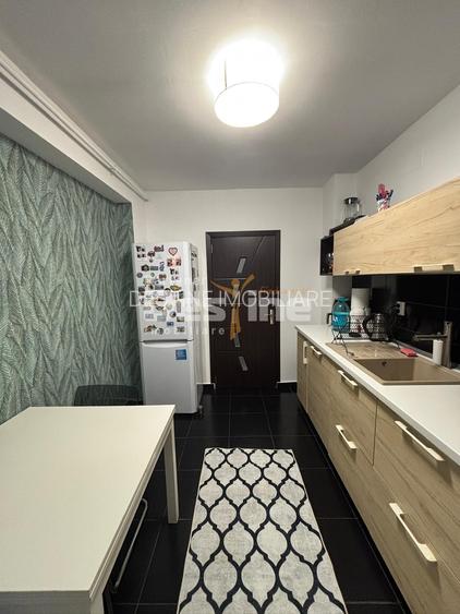 Vand apartament 2 camere 74000 euro+Loc de parcare inclus in pret - 5