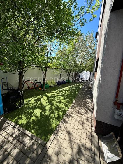 Casă tip insiruită cu 3 camere, colt. Comision 0 - 20