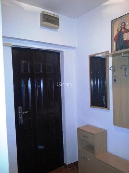 Particular inchiriez apt. 3 cam. I. Maniu  - Rasaritului - 13