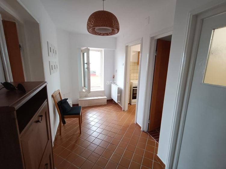 Inchiriez Garsoniera Bld Decebal  42mp - 3